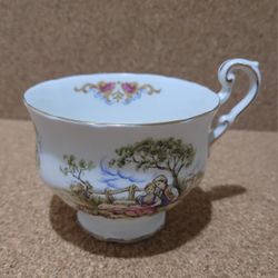 ROYAL CREST FINE BONE CHINA TEA CUP  TOILE PATTERN ENGLAND - EXCELLENT.