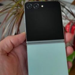 Samsung Galaxy Z Flip 5 Unlocked / Liberado 😃