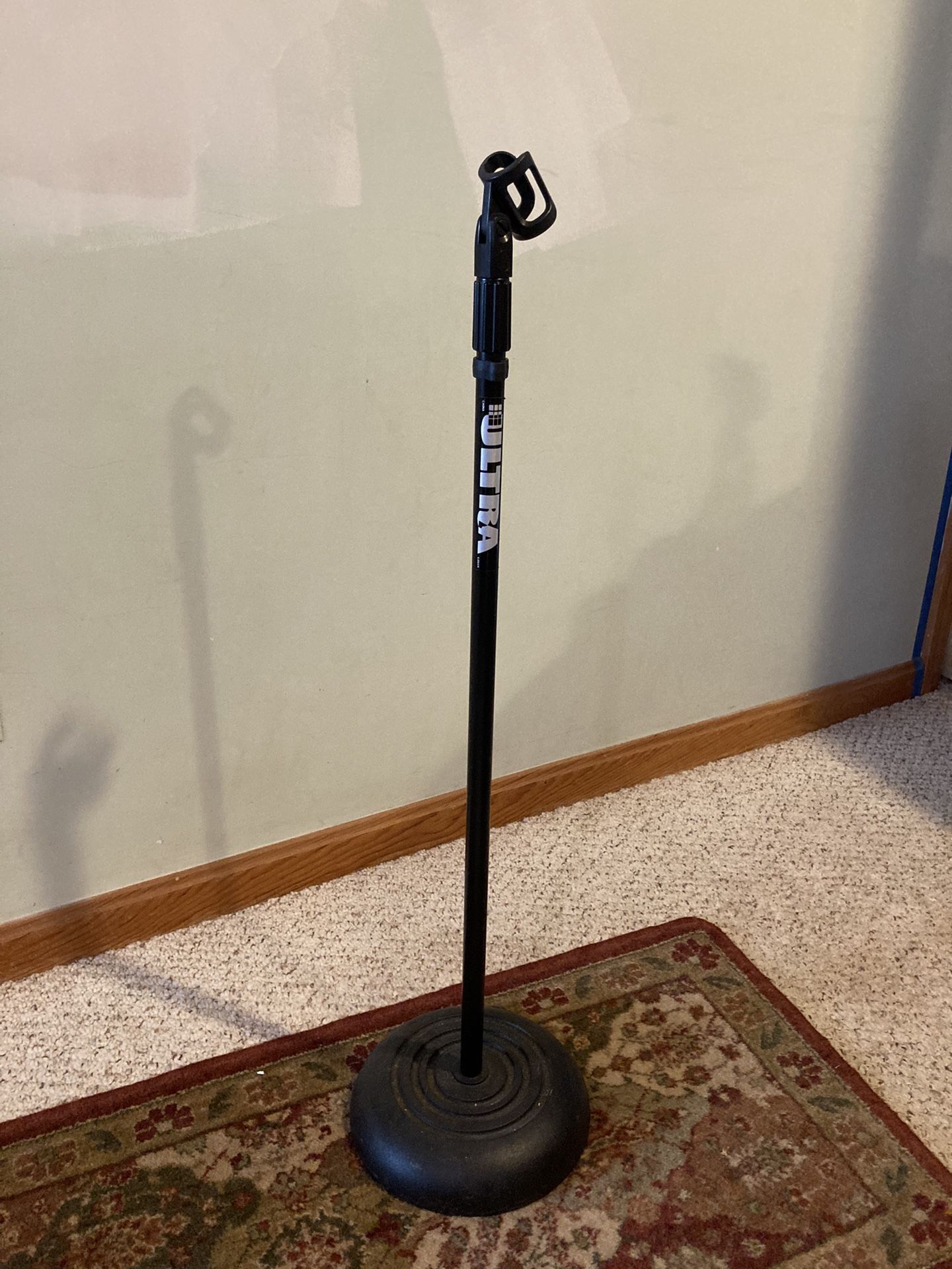 Adjustable Microphone Stand