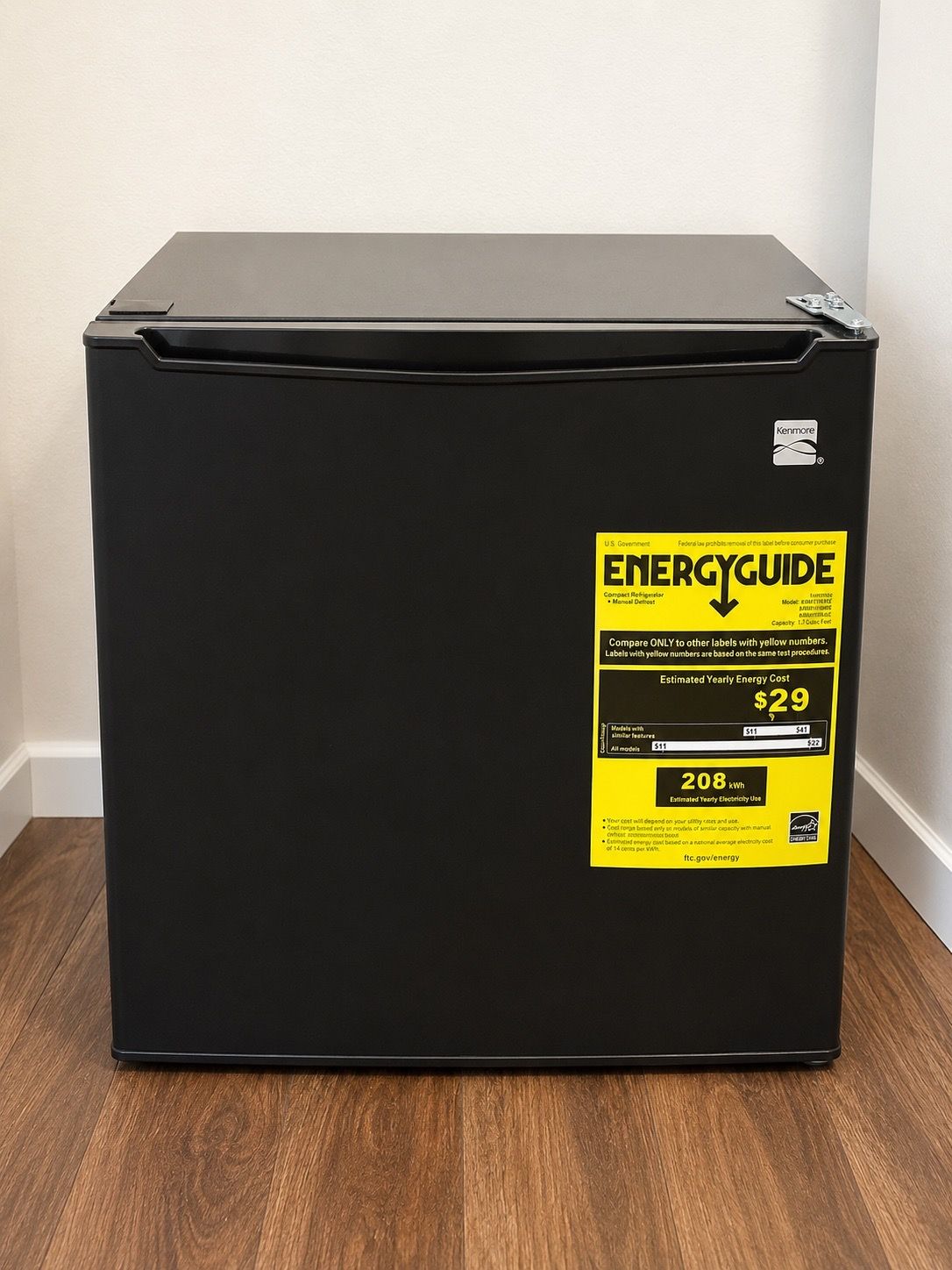 Nearly New Kenmore Black Mini Fridge / Compact Refrigerator