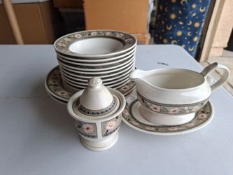 Dinner set from Mikasa Provincial CV 952 Belmont