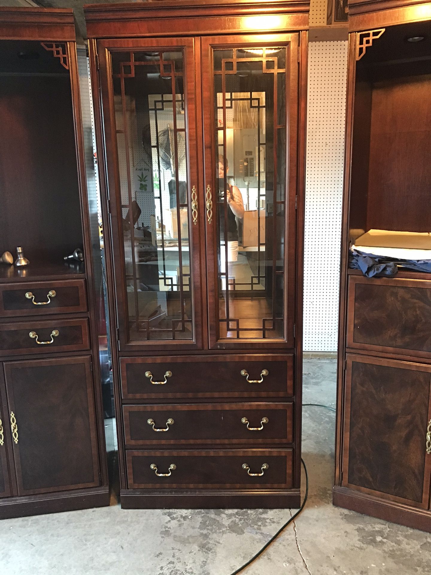 3 piece, Drexel Heritage vintage display cabinet, Beautiful Cherry wood