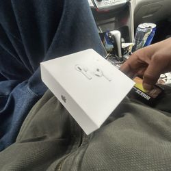 AirPods Near By