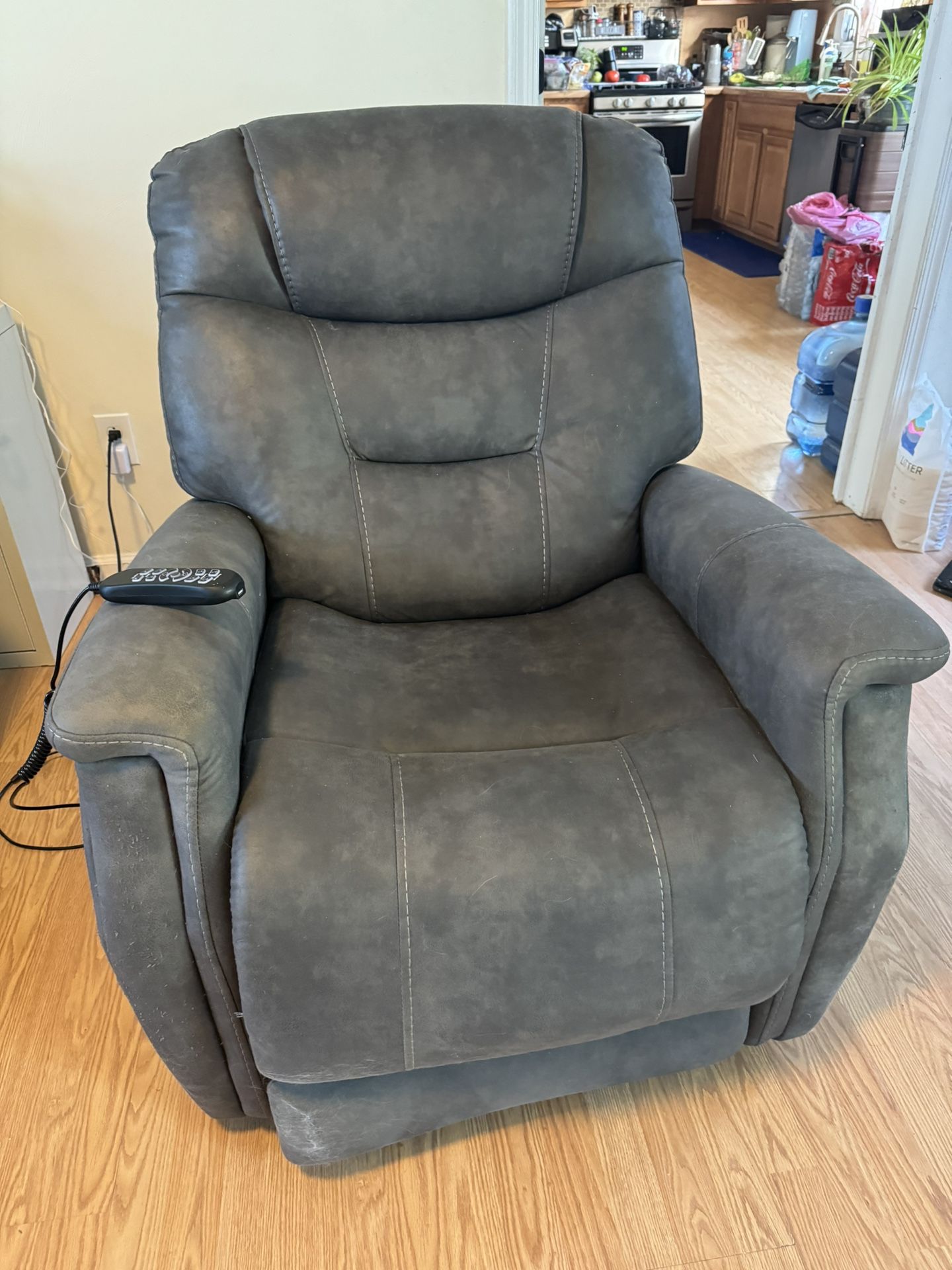 Lift recliner
