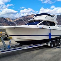 2006 Bayliner 288 Command Bridge Cruiser, Trailer Also Available
