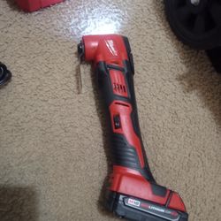 Milwaukee Multi Tool 
