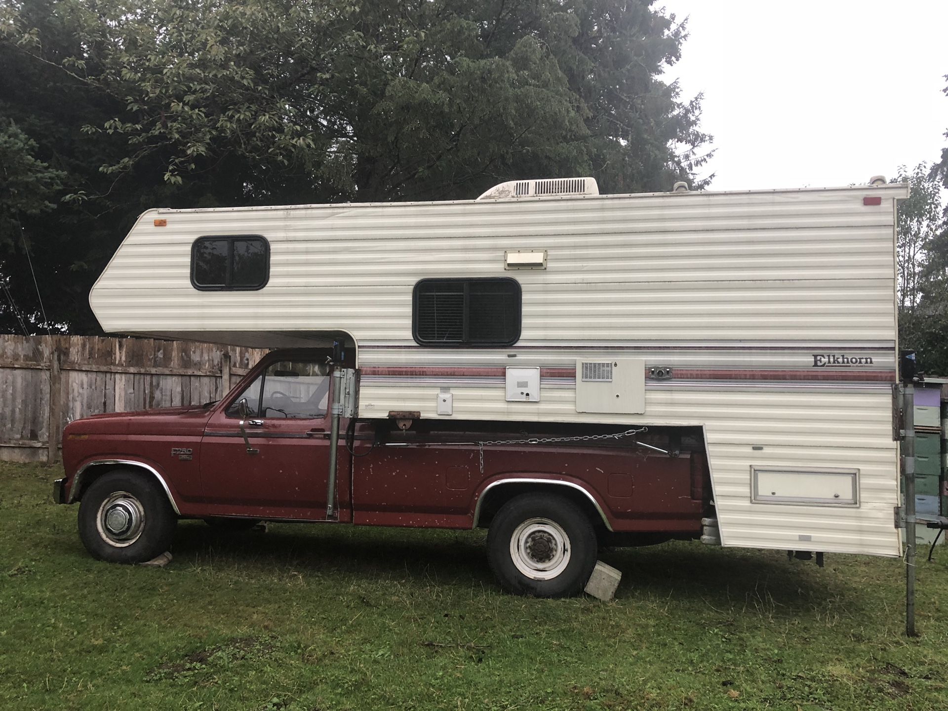 Elkhorn truck bed camper
