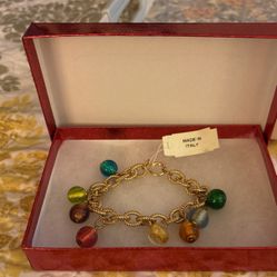 Vintage Gold Tone Venetian Art Glass Charm Bracelet 