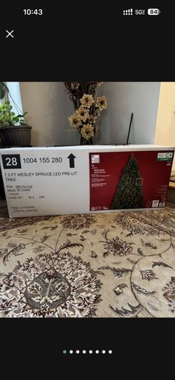 7.5 ft Wesley Spruce LED Pre-Lit Tree