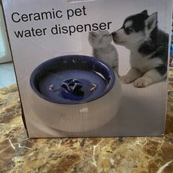 New Ceramic Pet Water Dispenser / READ DESCRIPTION 