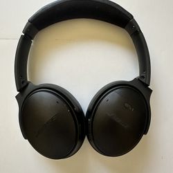 Pre-owned Bose QuietComfort 35 II Only