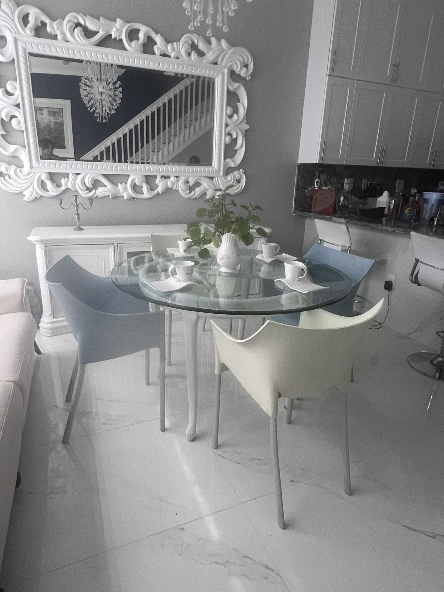 Buffet With Dining Table