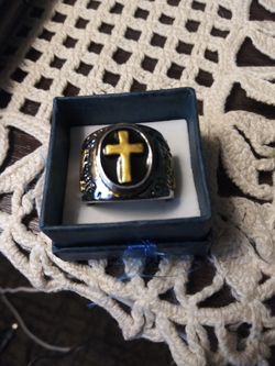 Nice ring size 10