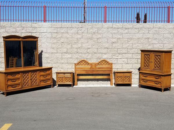 Thomasville 6 piece bedroom set for Sale in Los Angeles, CA - OfferUp