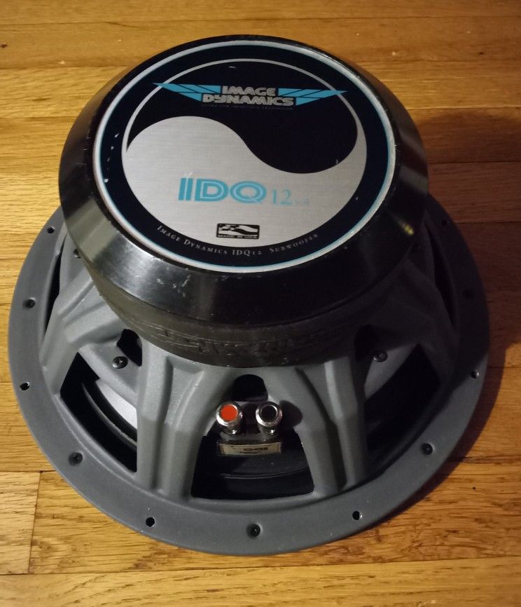 12" Image Dynamics IDQ Subwoofer In Sealed Box