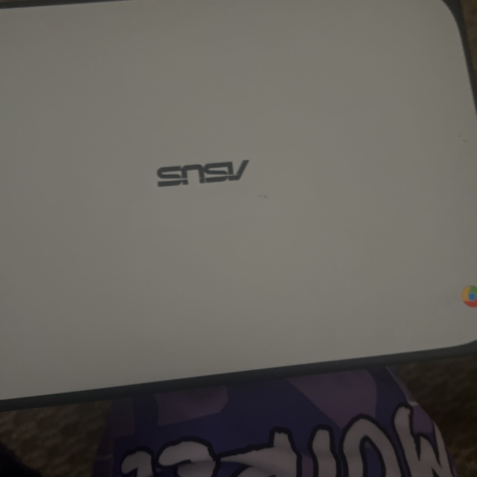 asus chromebook (great condition) 