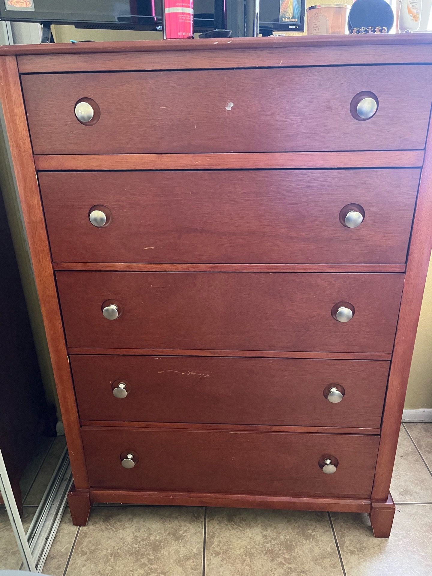 Dresser