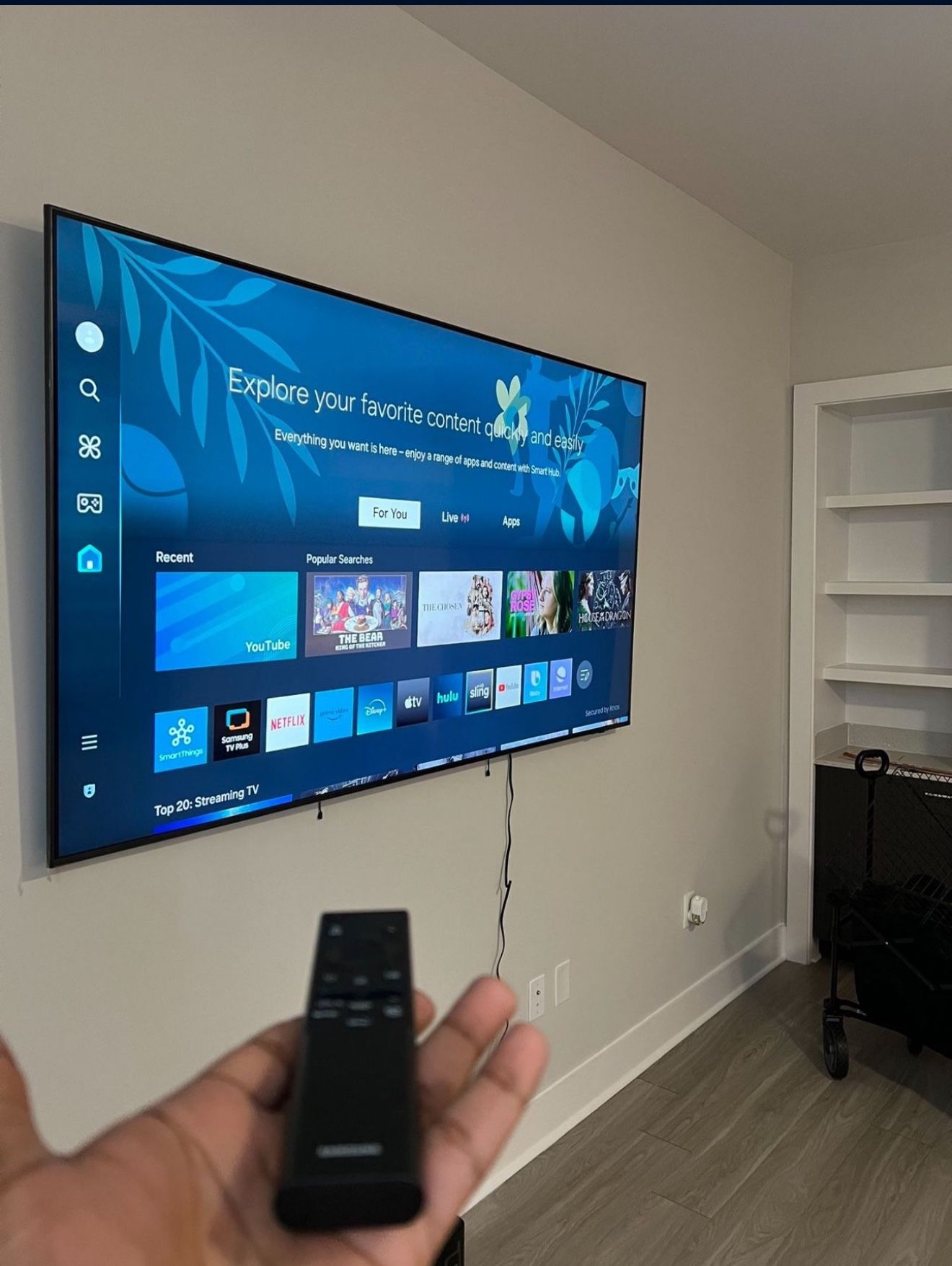 85in Smart Samsung TV