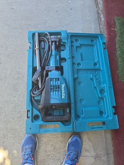 Makita jackhammer