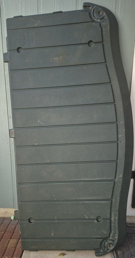 SMALL HORIZONTAL STORAGE SHED 