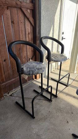 Raiders stools