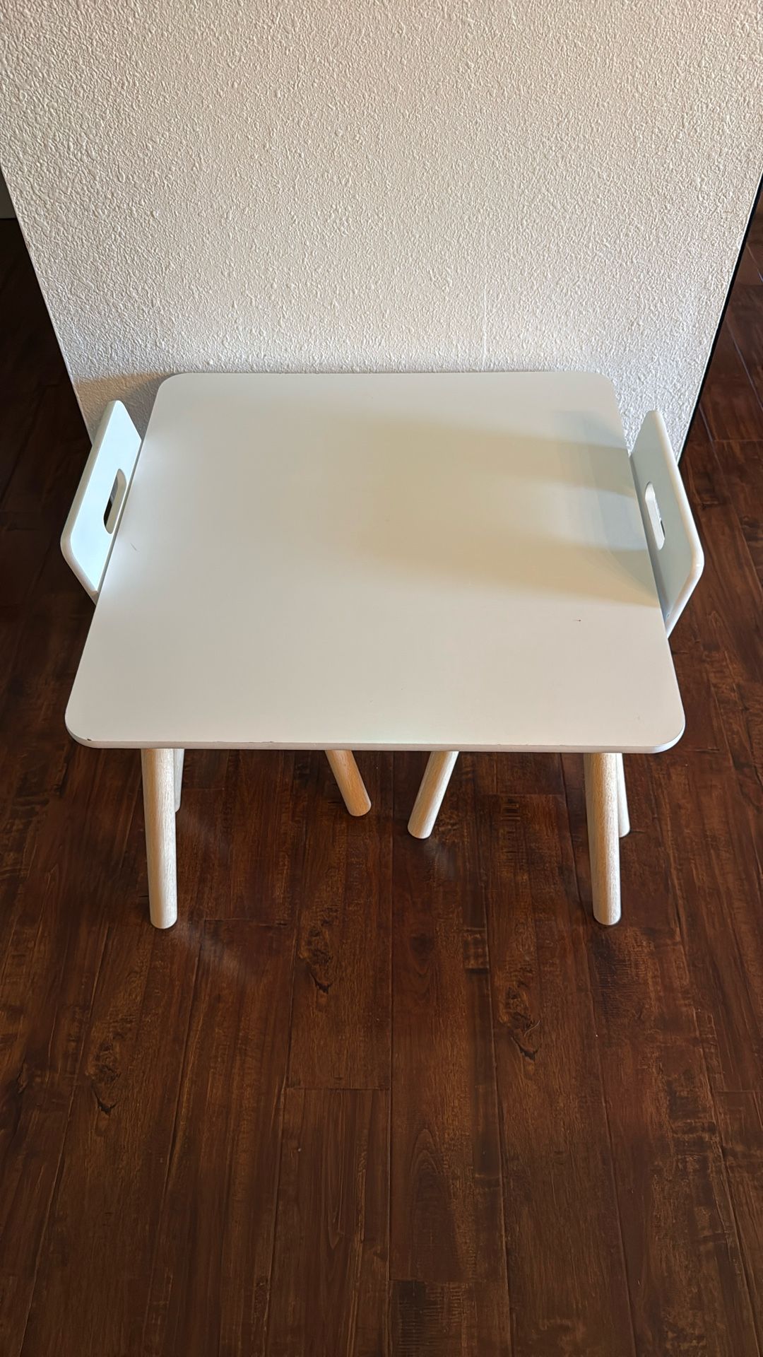 Kids Table And Chairs