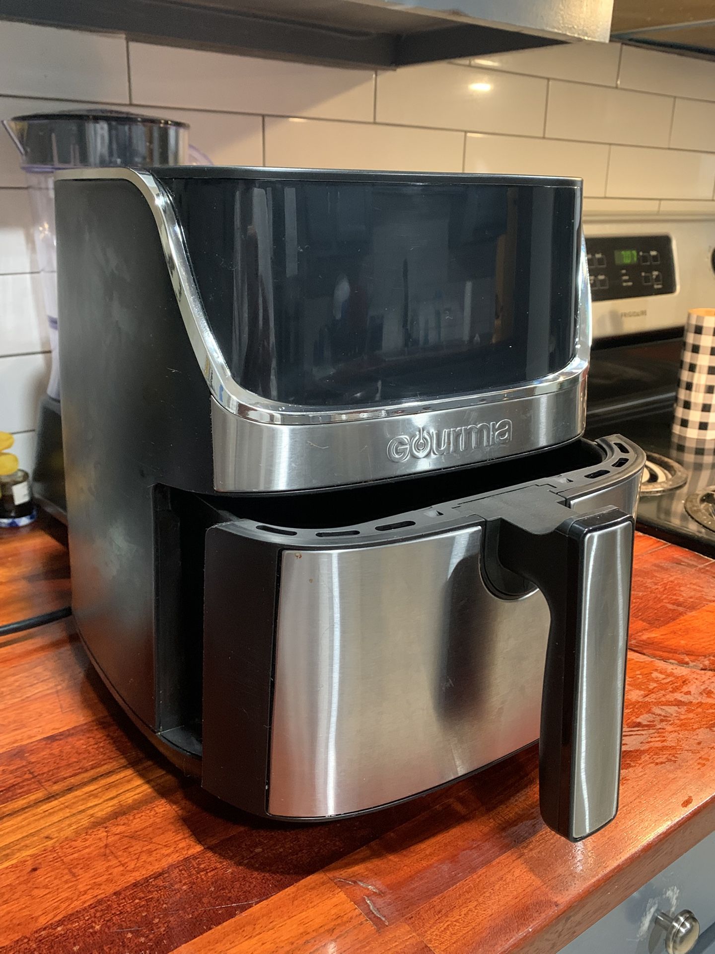 Gourmia 7 QT Digital Air Fryer GAF734,