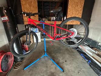 Giant Mountain Bike