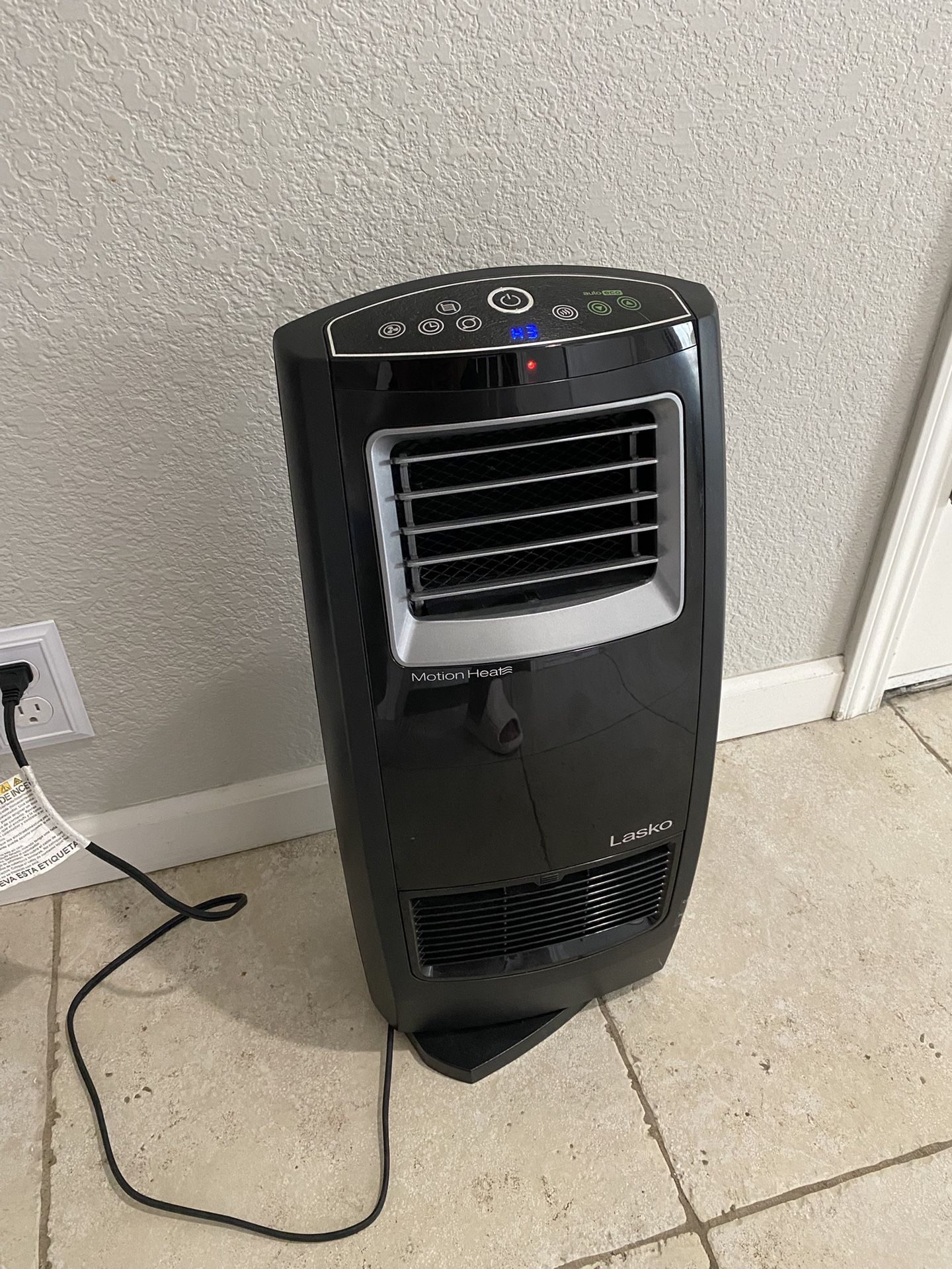 Lasko Motion Heat Heater With Remote Control