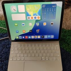 iPad Air 11in M2 512GB/Apple Magic Keyboard $650
