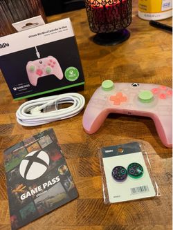 8BitDo Ultimate Mini Wired Xbox Controller (Open Box/Never Used) – Pink