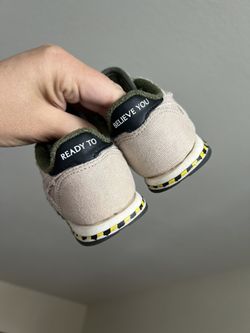 Reebok X Ghostbusters child’s sneakers with box (used)