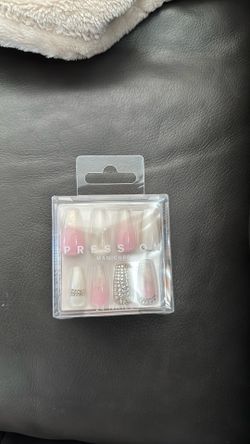 Press on nails