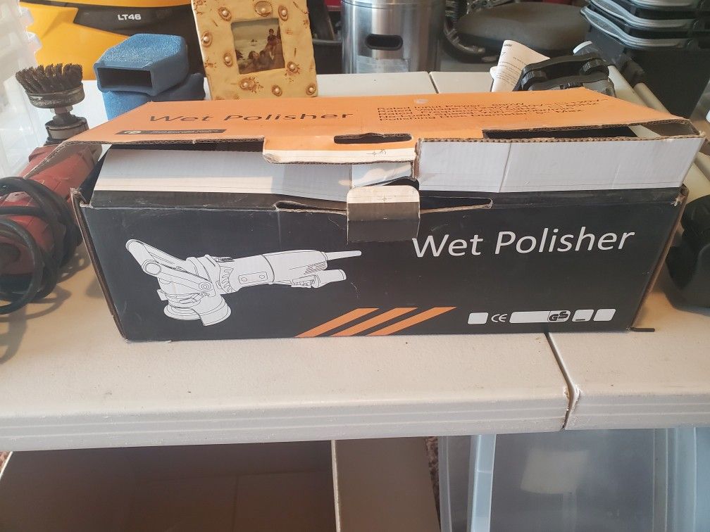 WET POLISHER IN BOX KAWAII