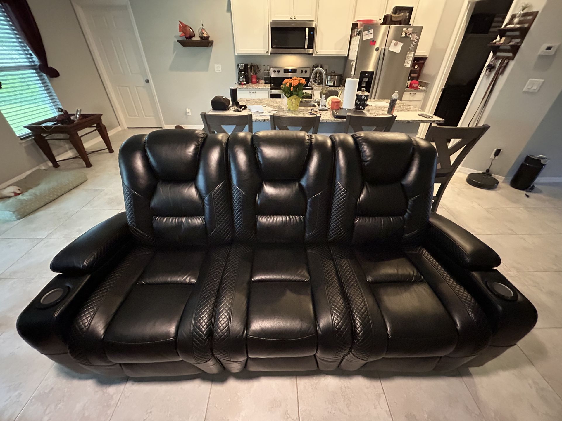 Black Reclining Sofas
