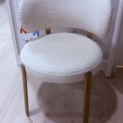 Accent chair