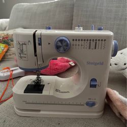 Brand New Sewing Machine 