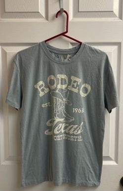 Brand new Ladies Rodeo t-shirts sizes M & XL Juniors $5.00 each