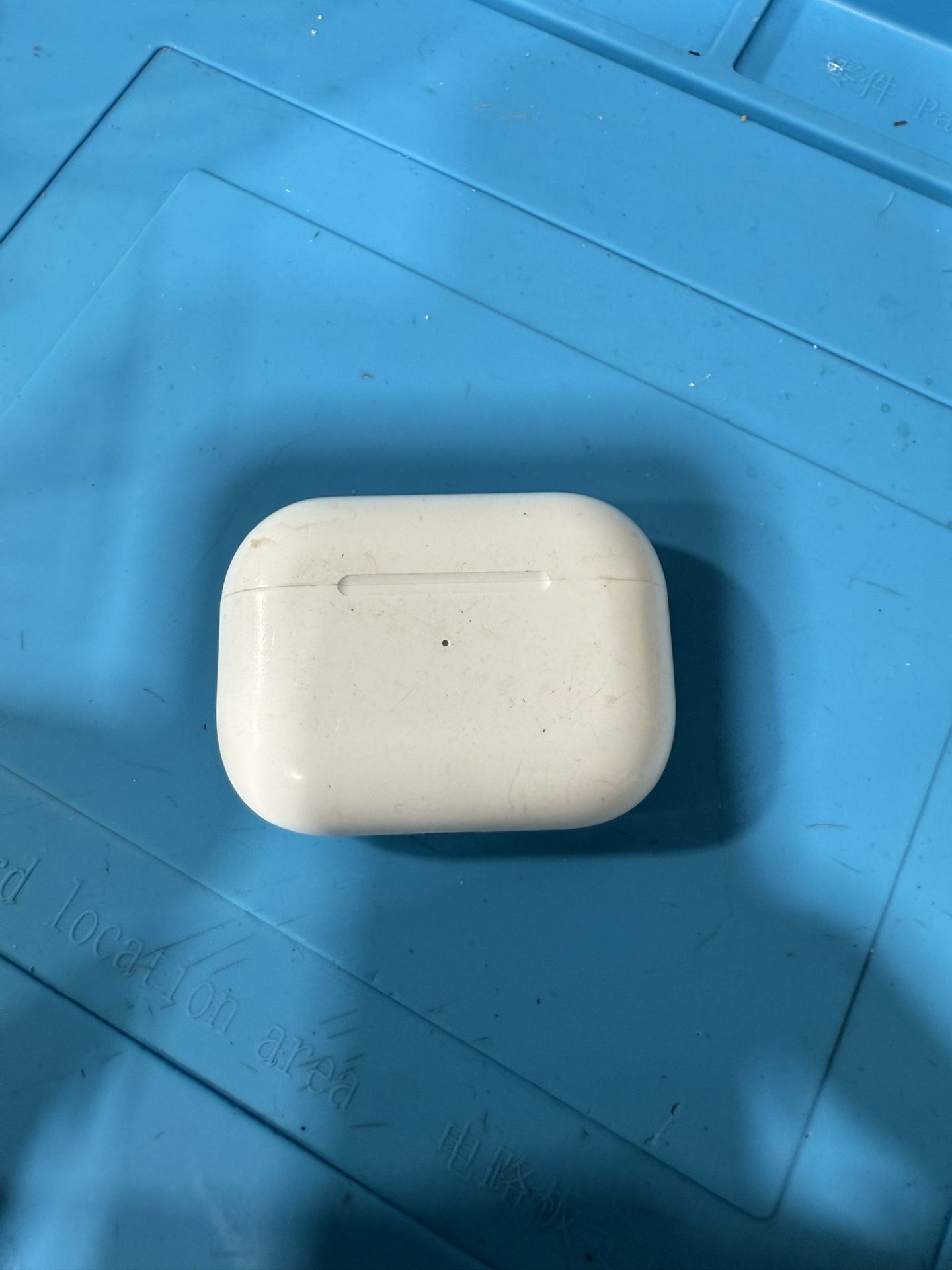 AirPods Pro 2nd Gen Lighting A2700