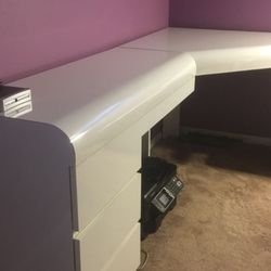 Girl’s Bedroom Furniture