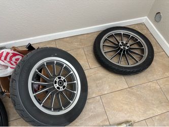 Harley Davidson Dyna Fxr sportster 13 spoke mags 3/4”