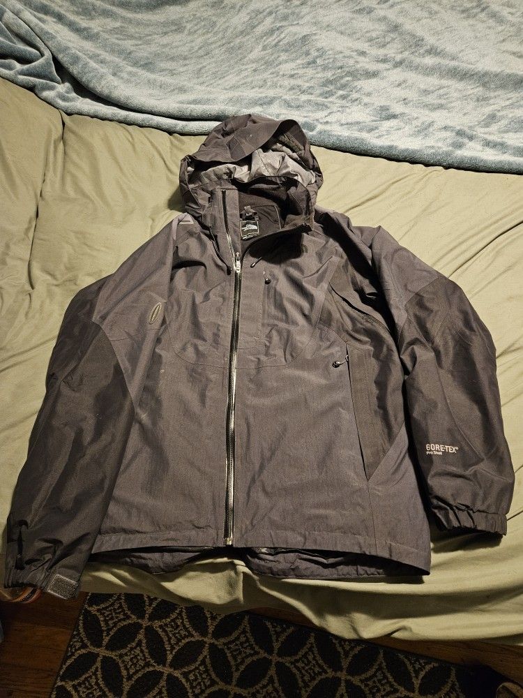 The North Face: Gore Tex Pro Shell XL Ski Jacket(Black) Gore Tex