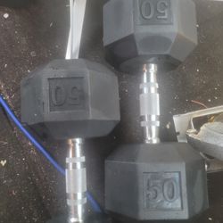 (2) 50 Lb /Pound Rubberized dumbbells 
