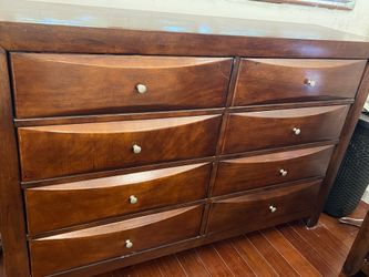 8 Piece Queen Bedroom, willing to separate