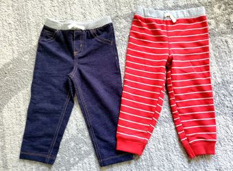 Set of 2 pants size 24M NWOT 