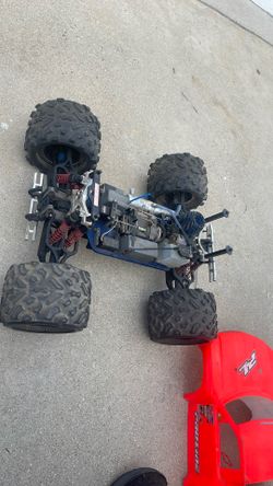 Traxxas Tmaxx 