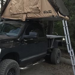 Cascadia Vehicle Tent