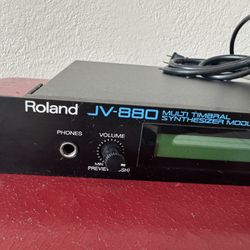 Roland JV-880 Multi Timbral Synthesizer Module