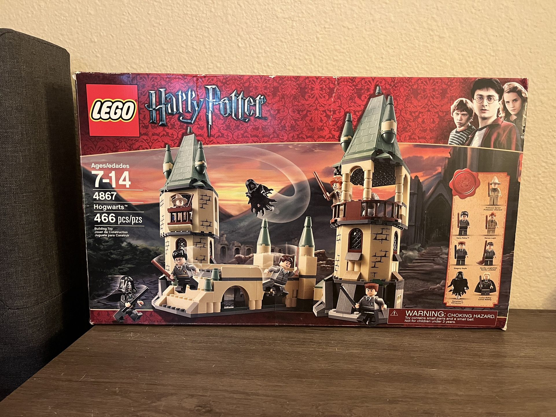 Harry Potter Lego set #4867 – Hogwarts (466 Pieces)