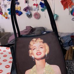Vintage Marilyn Monroe Purse Bag for Sale in Victorville, CA - OfferUp